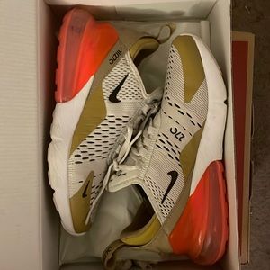 womens nike air 270